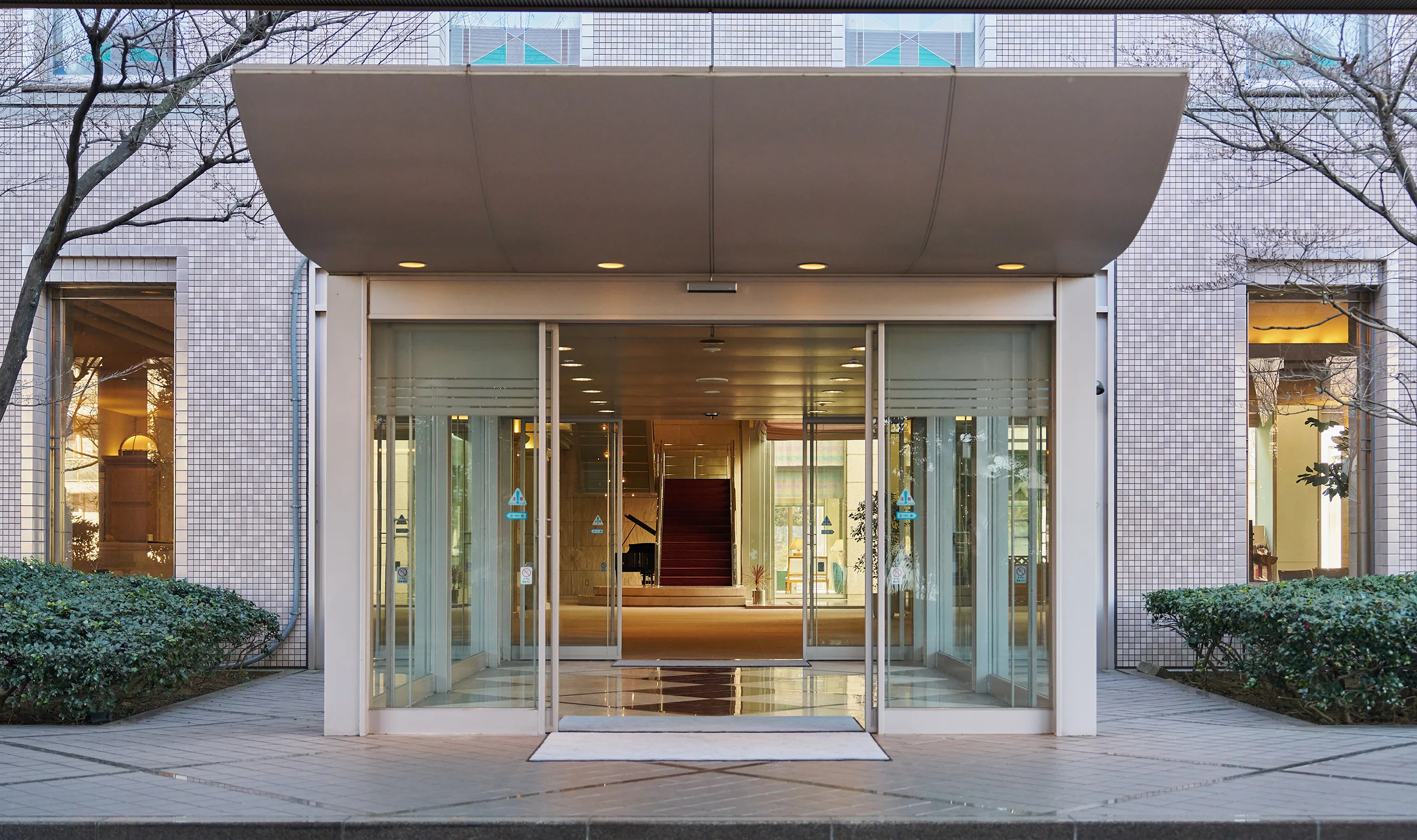 ホテル春日居 お問い合わせ