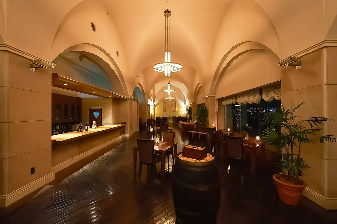 ホテル春日居 館内施設 バー