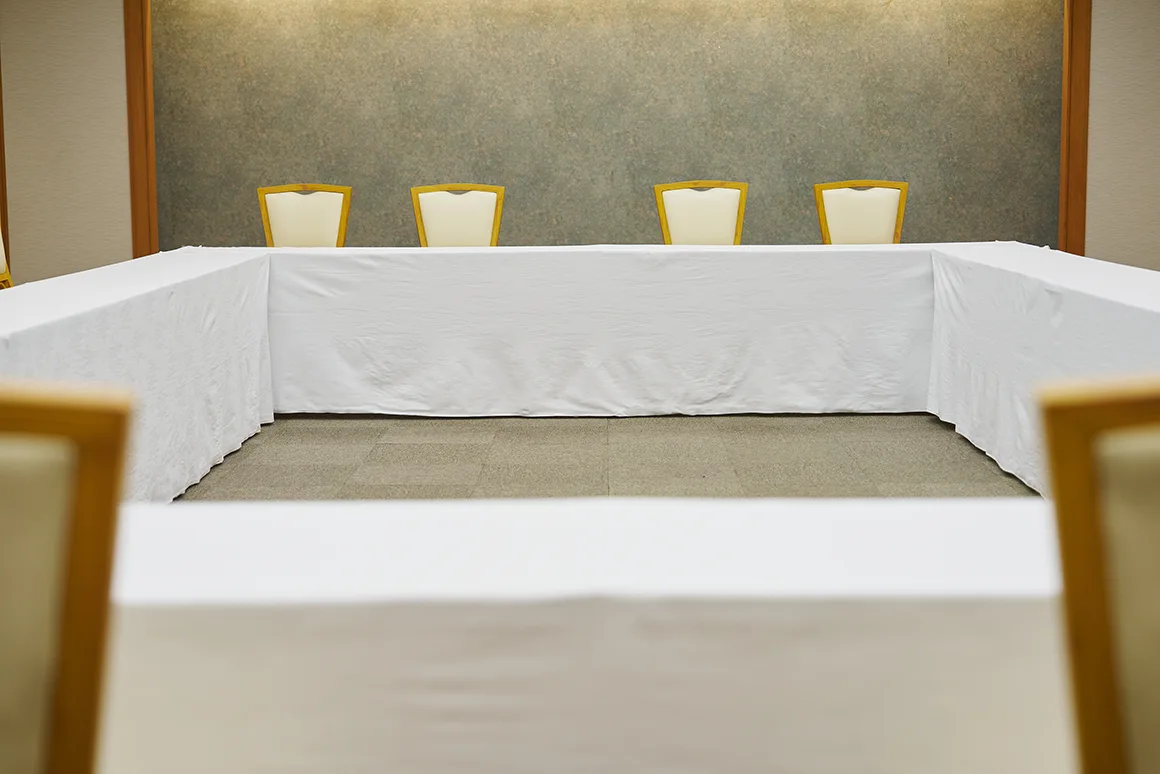 ホテル春日居 バンケットホール 金峰